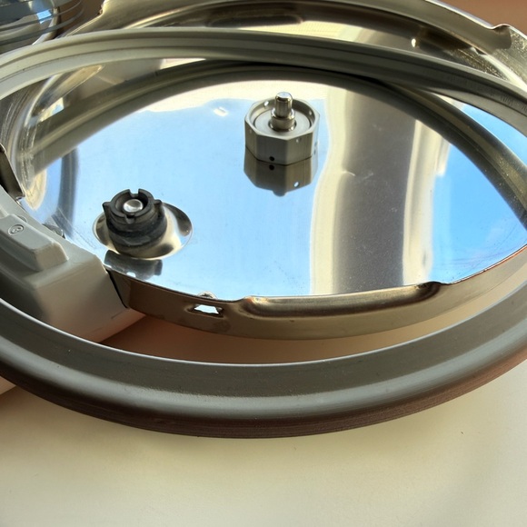 Fissler Vitavit **NEVER USED** Stainless Steel Pressure Cooker with Blue Stripes - Picture 5 of 16